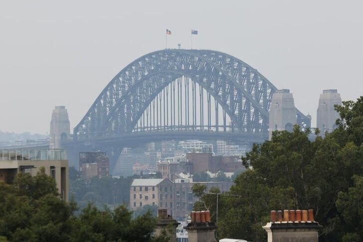 Homem é baleado e várias pessoas são esfaqueadas em shopping de Sydney, diz polícia australiana