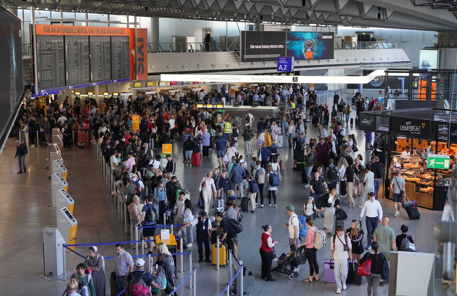 Apagão cibernético causa filas de imigrantes em aeroportos na Alemanha